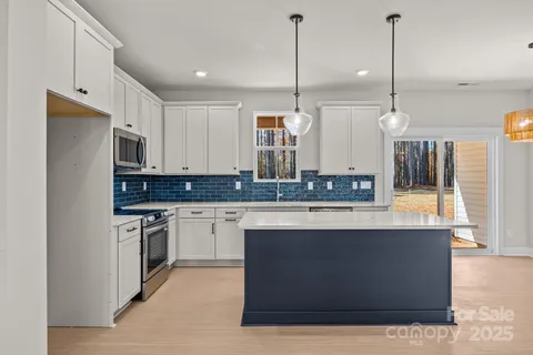 $524,900 | 2295 Lee Lawing Road, Lincolnton, NC 28092