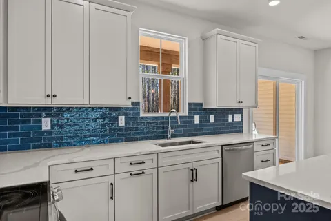 $524,900 | 2295 Lee Lawing Road, Lincolnton, NC 28092