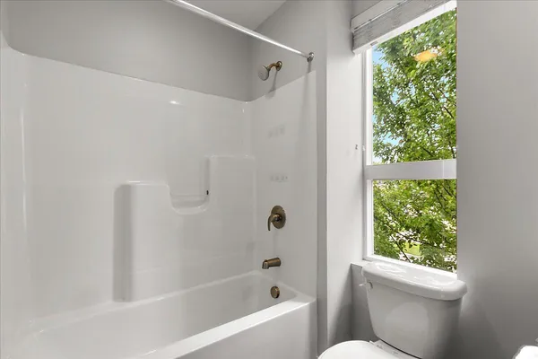 $199,900 | 600 Douglas Street Northwest, Unit 620C, Grand Rapids, MI 49504