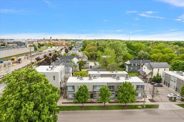 $199,900 | 600 Douglas Street Northwest, Unit 620C, Grand Rapids, MI 49504