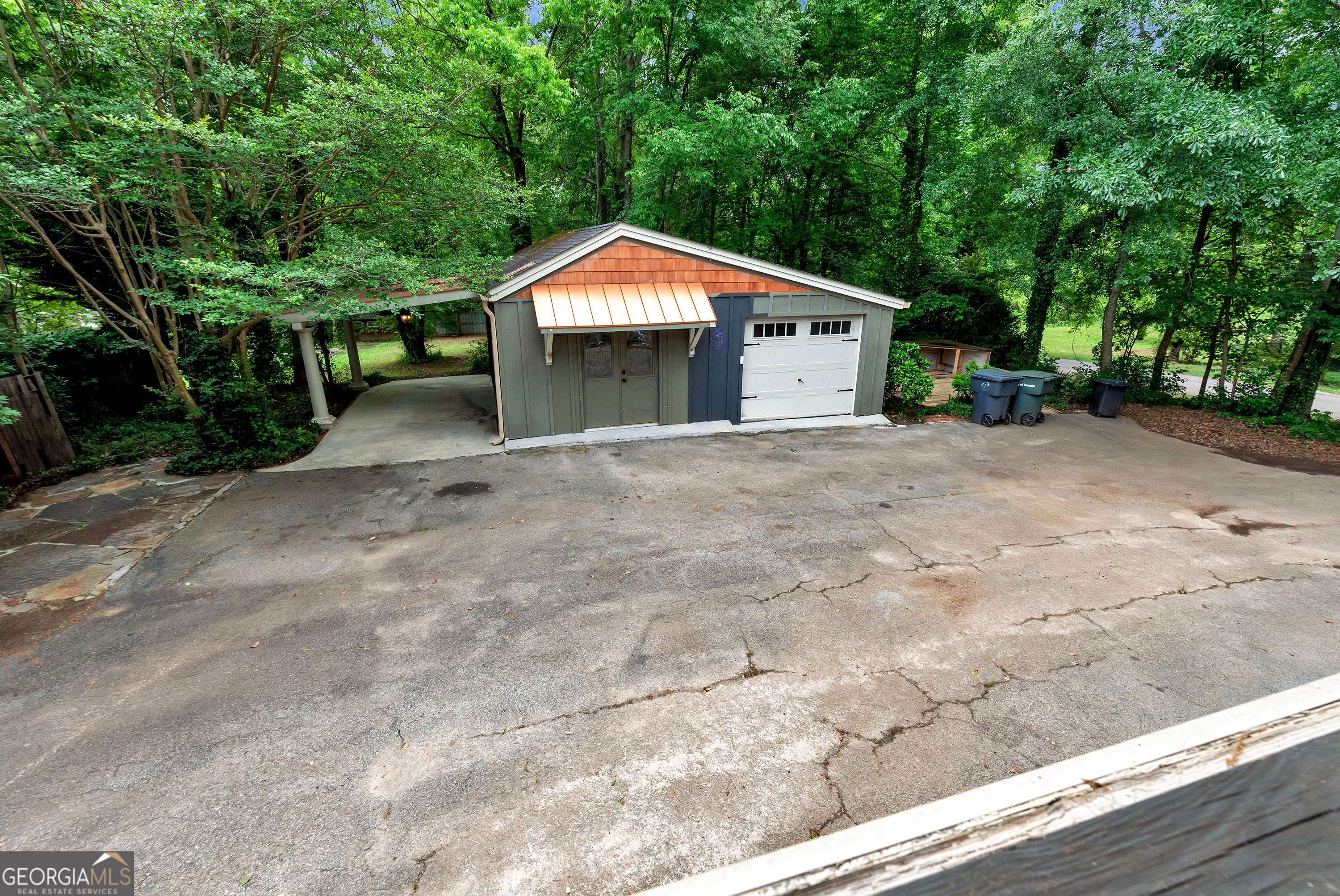 952 Wayside Street Northwest Cornelia, GA 30531 - Photo 28 of 70 a front view of house with yard