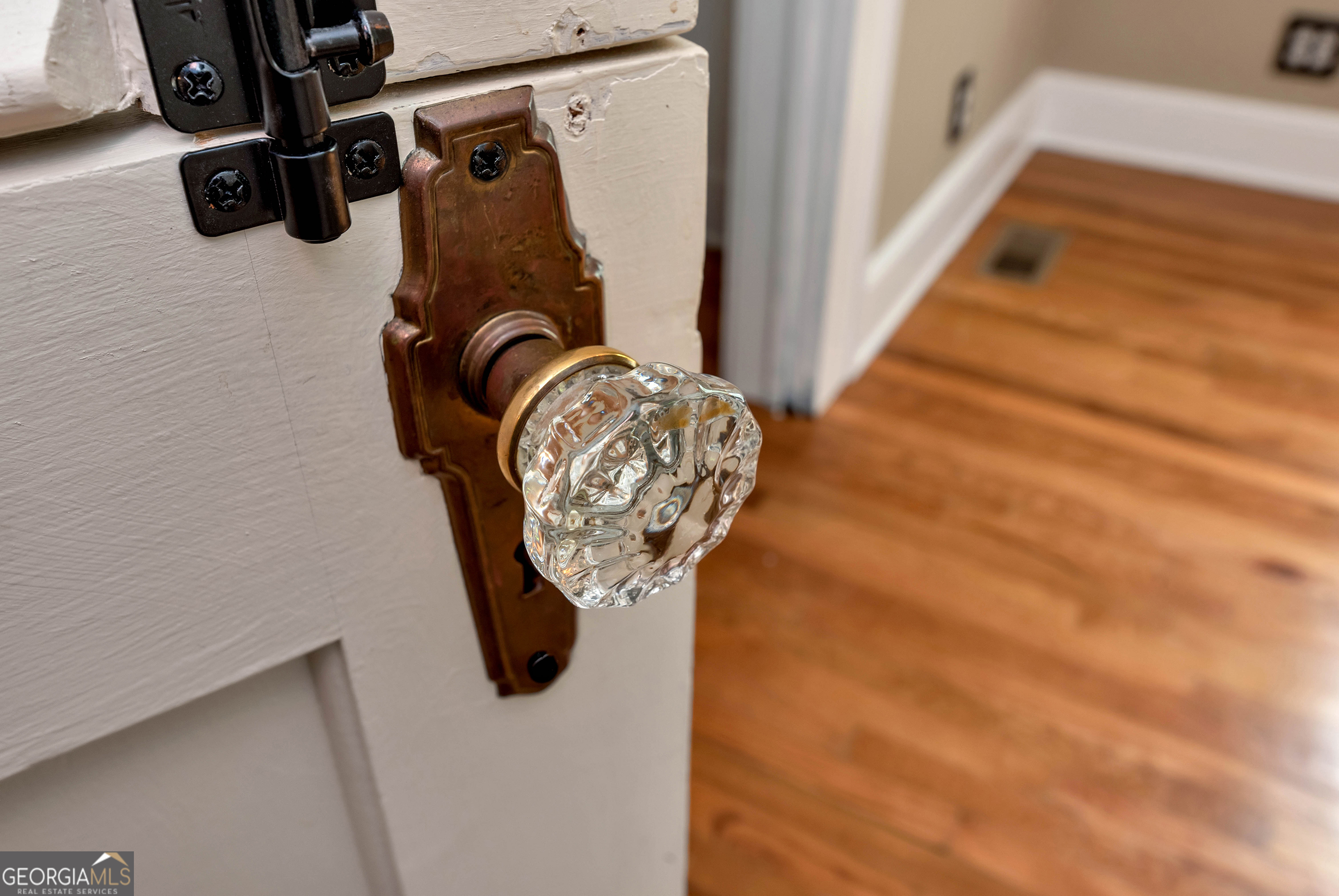 952 Wayside Street Northwest Cornelia, GA 30531 - Photo 29 of 70 a close view of door lock