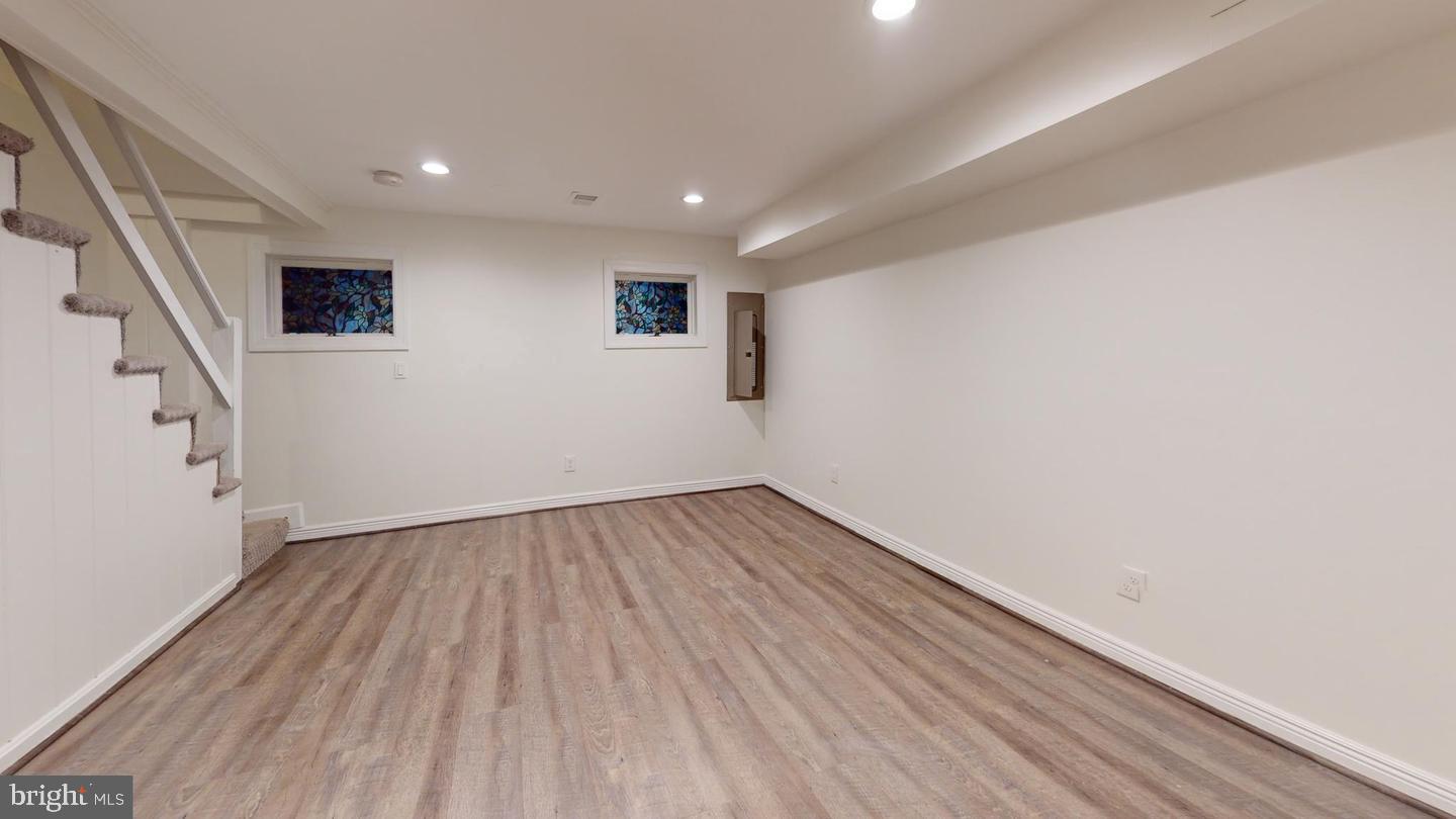 1622 Ridge Place Southeast Washington, DC 20020 - Photo 9 of 27 a view of empty room with wooden floor