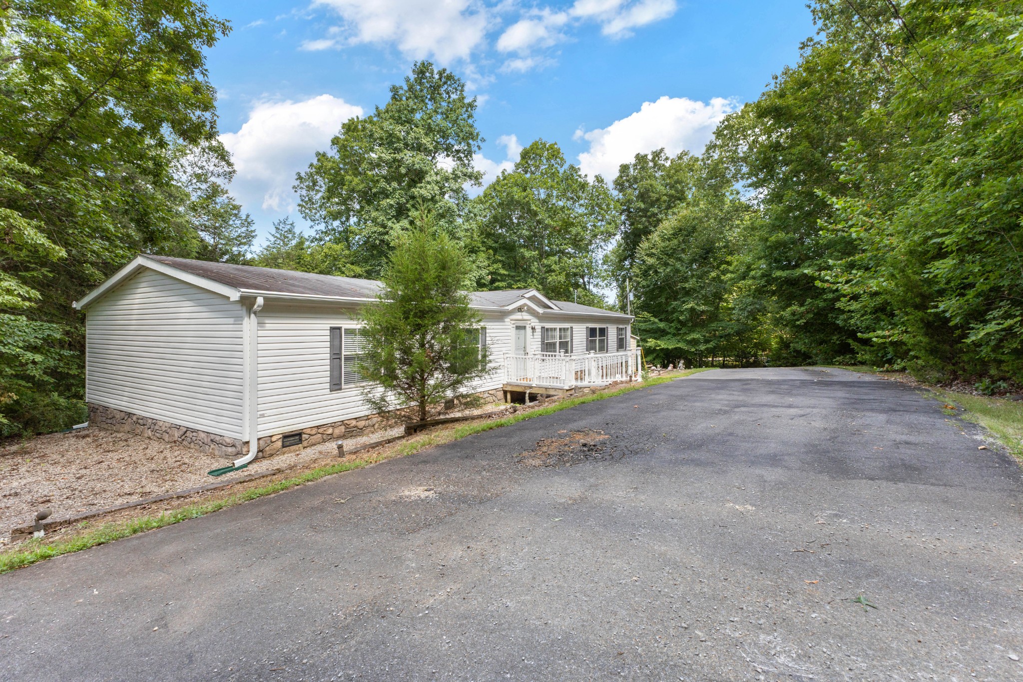 2497 Foster Road Cumberland Furnace, TN 37051 - Photo 2 of 49