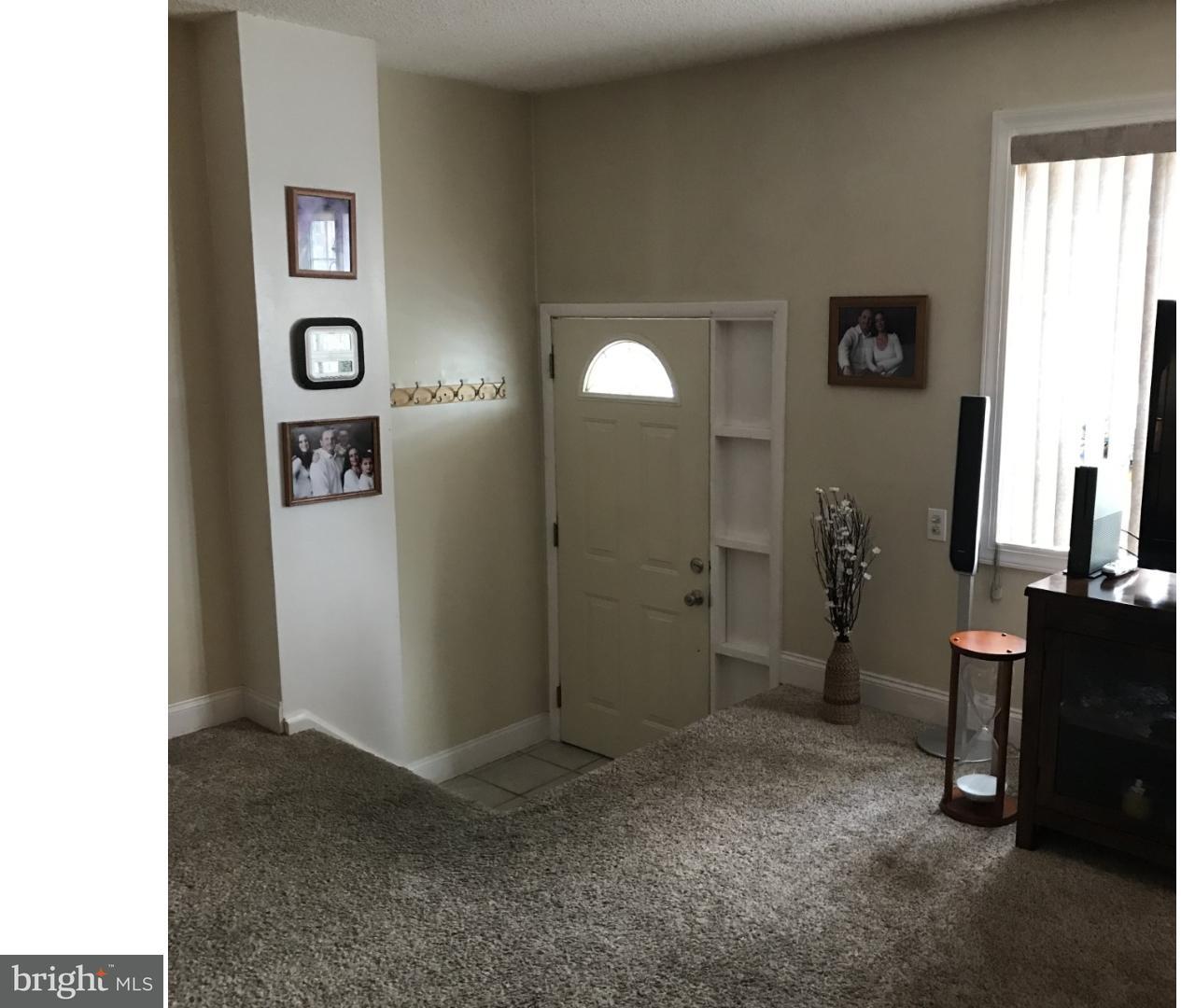 12428 Wyndom Road Philadelphia, PA 19154 - Photo 2 of 11 Gallery Image 2