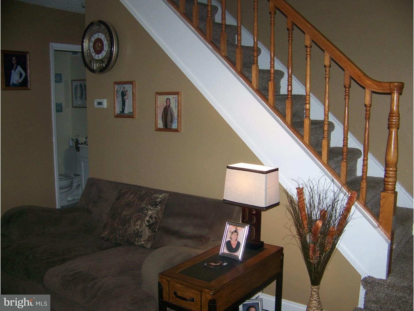 12428 Wyndom Road Philadelphia, PA 19154 - Photo 5 of 11 Gallery Image 5