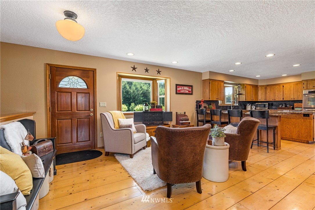 210-15 Devereese Road Chehalis, WA 98532 - Photo 5 of 31 Gallery Image 5