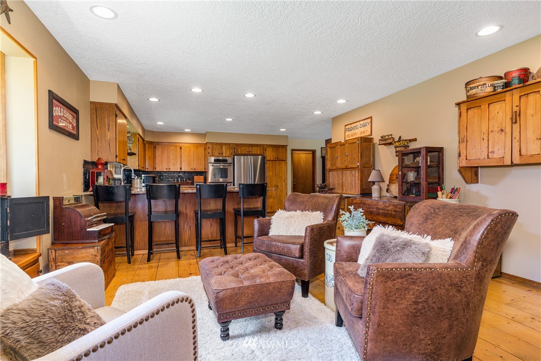 210-15 Devereese Road Chehalis, WA 98532 - Photo 6 of 31 Gallery Image 6