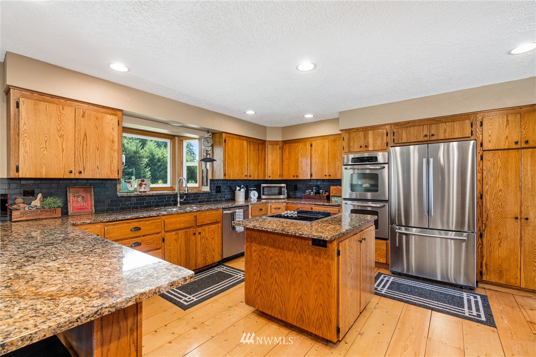 210-15 Devereese Road Chehalis, WA 98532 - Photo 7 of 31 Gallery Image 7