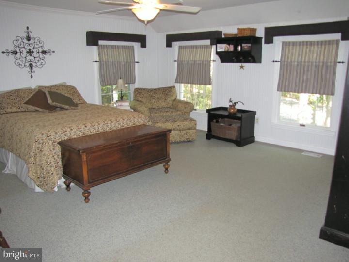 9 Strafford Circle Road Medford, NJ 08055 - Photo 15 of 25 Bedroom - Main