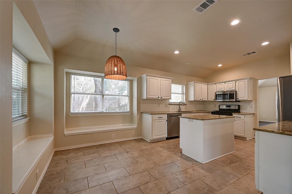 1508 Sandy Ridge Drive McKinney, TX 75069 - Photo 6 of 40