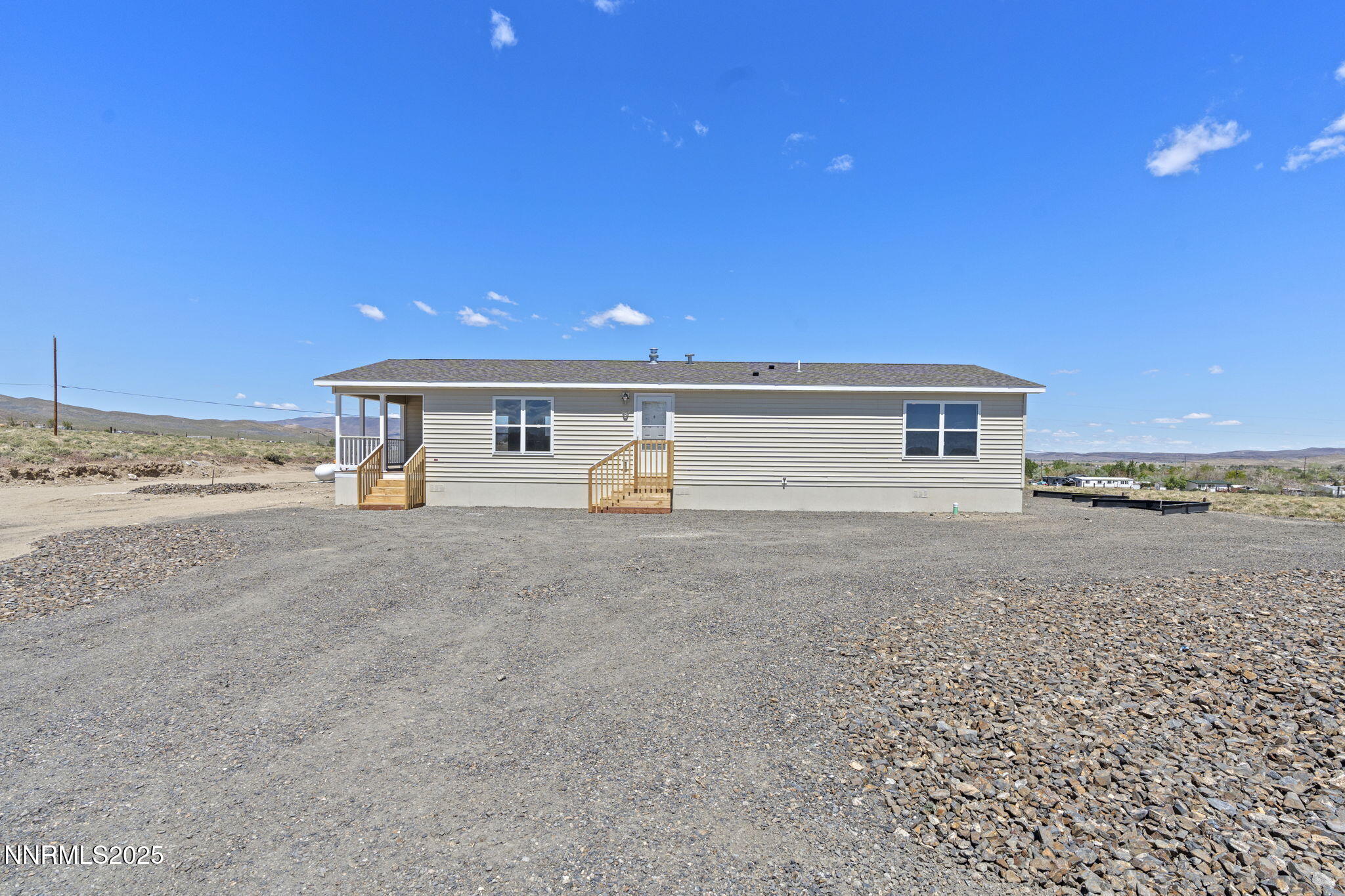 8260 Sycamore Street Silver Springs, NV 89429 - Photo 16 of 47 8-web-or-mls-DSC03590