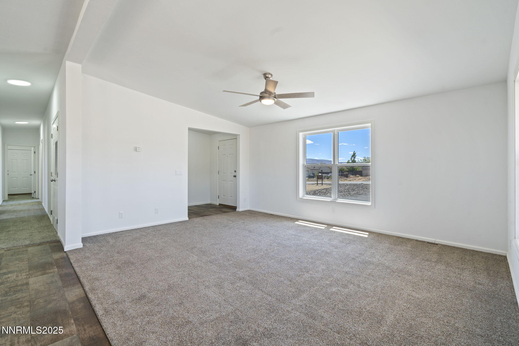 8260 Sycamore Street Silver Springs, NV 89429 - Photo 19 of 47 12-web-or-mls-DSC03447