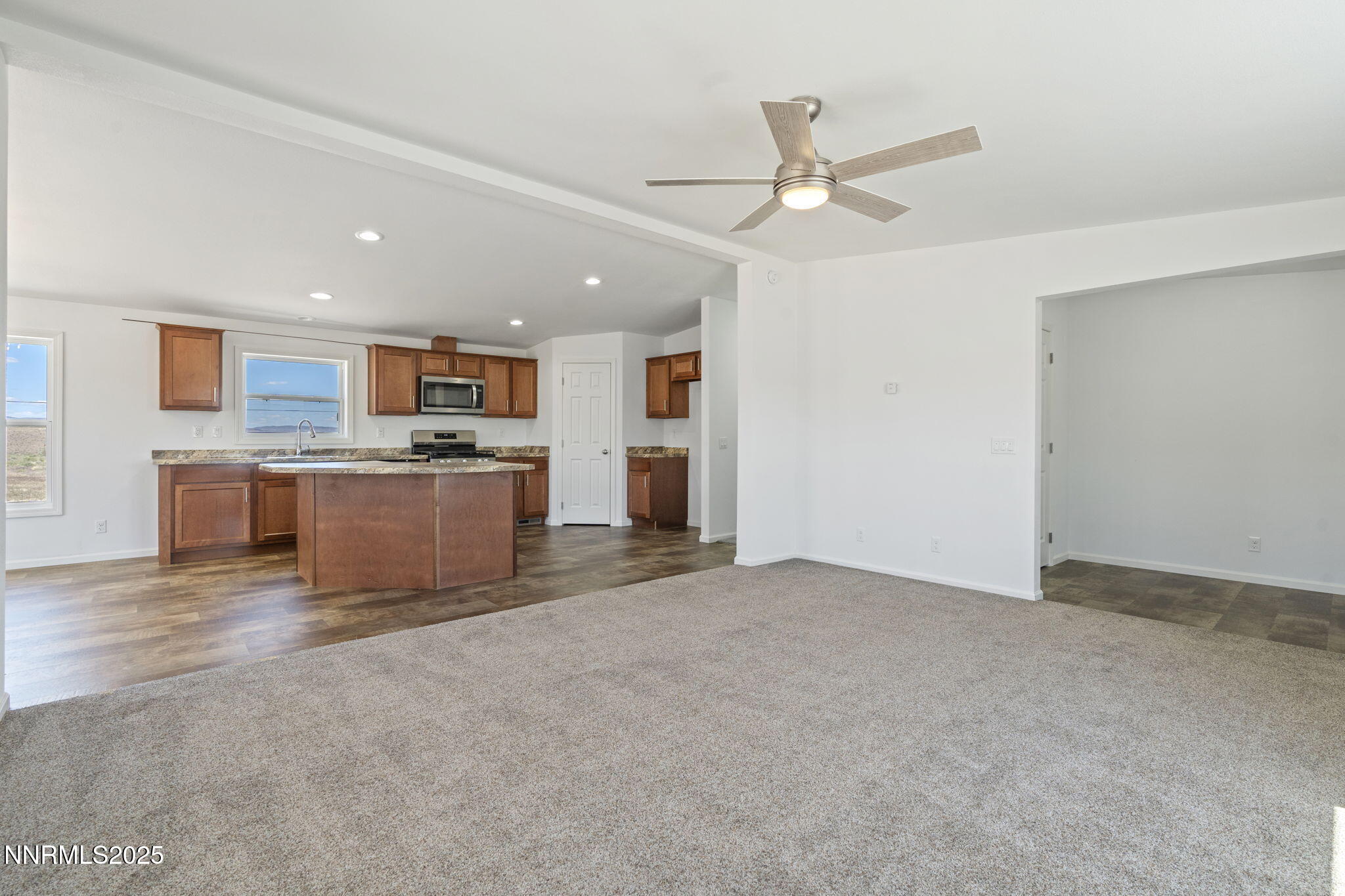 8260 Sycamore Street Silver Springs, NV 89429 - Photo 20 of 47 14-web-or-mls-DSC03460