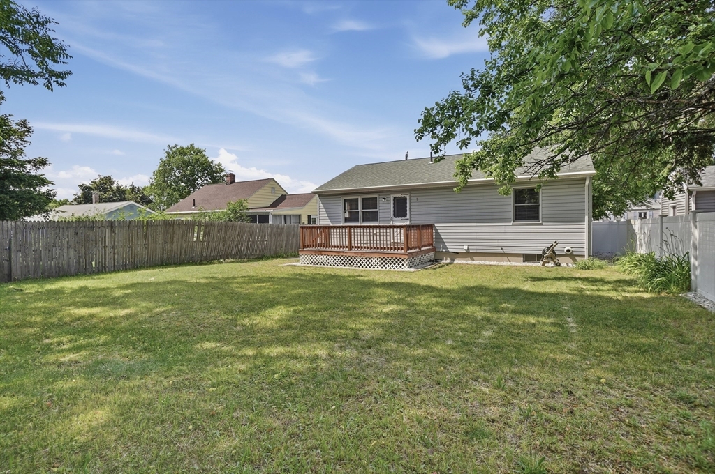 29 Rosella Street Springfield, MA 01118 - Photo 34 of 36
