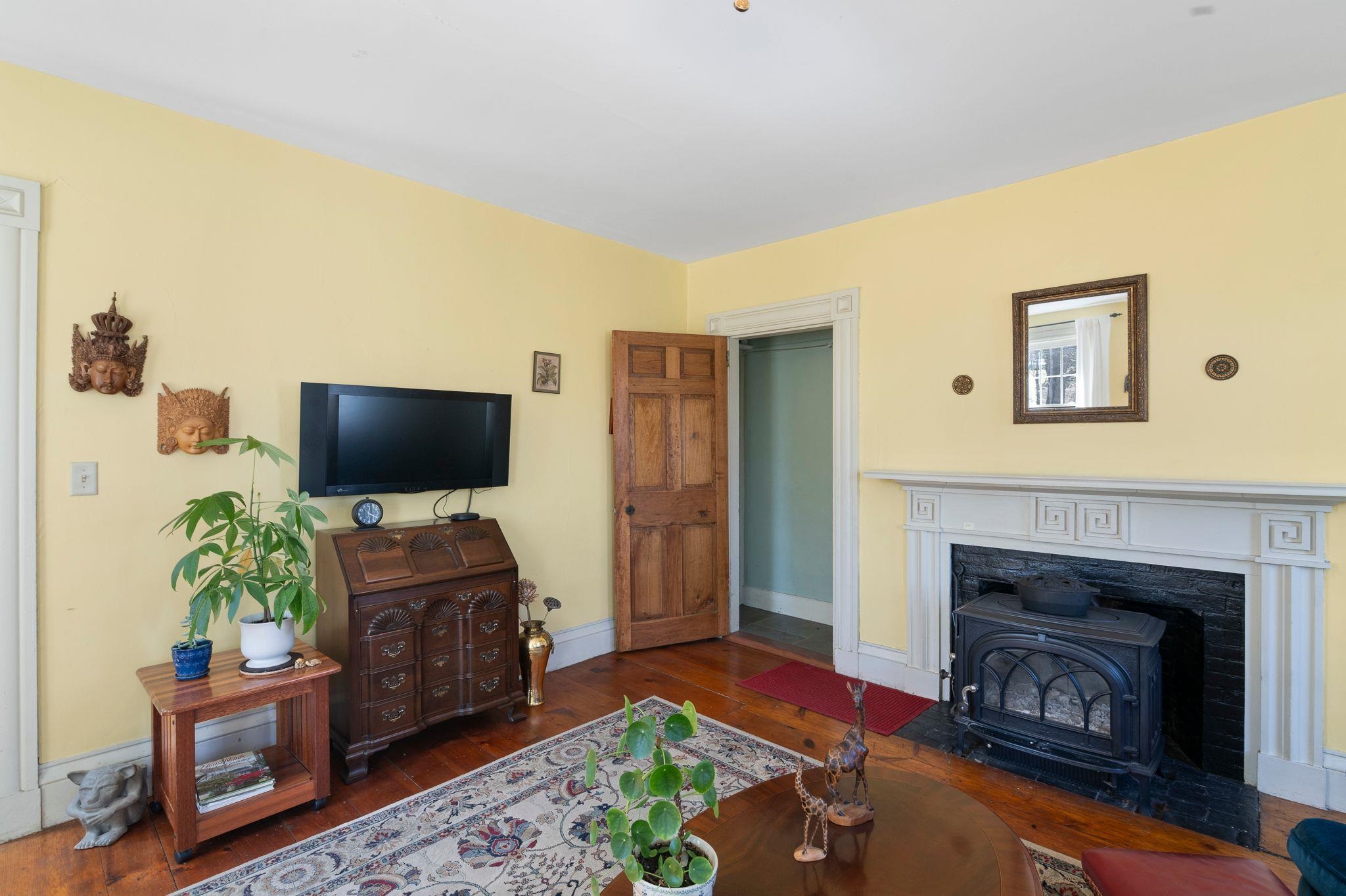 301 Maple Street Brattleboro, VT 05301 - Photo 20 of 59