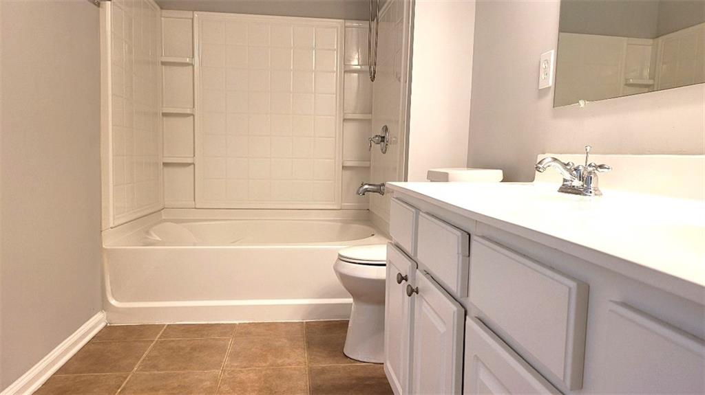 2020 Meadow Peak Road Duluth, GA 30097 - Photo 7 of 17