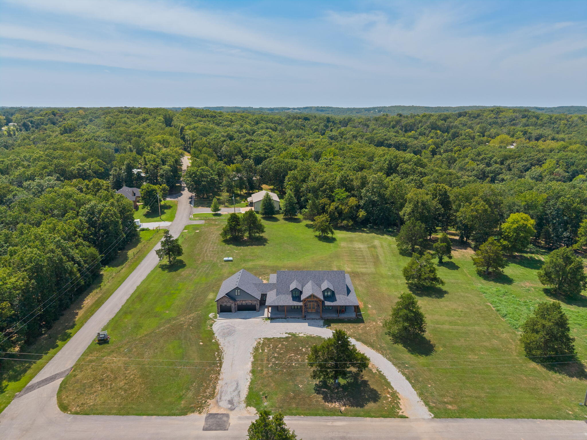 125 Riverpointe View Ozark, MO 65721 - Photo 3 of 45 93-web-or-mls-DJI_20260821121247_0621_D