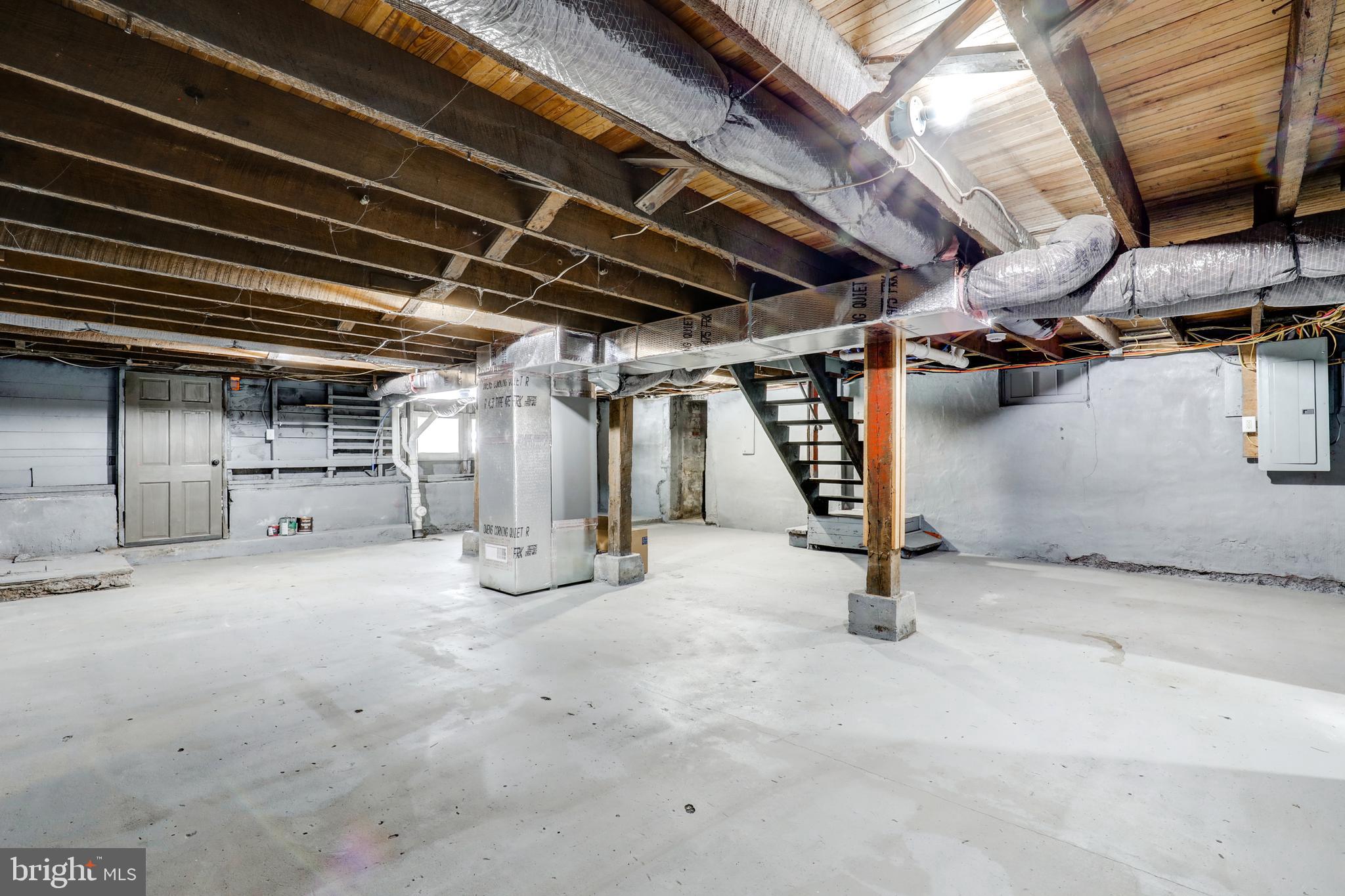 711 Main Street Lykens, PA 17048 - Photo 31 of 38 a view of empty room