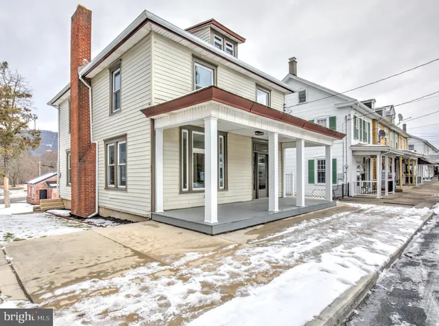 $224,900 | 711 Main Street, Lykens, PA 17048