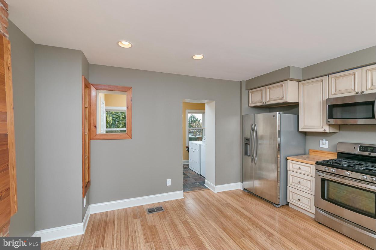 3823 Roland Avenue Baltimore, MD 21211 - Photo 12 of 30 Gourmet Kitchen