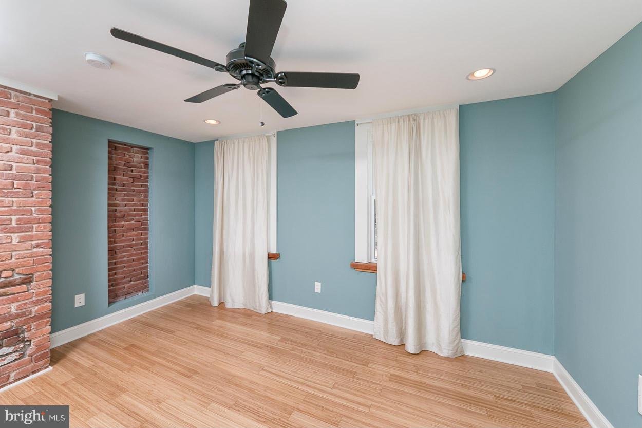 3823 Roland Avenue Baltimore, MD 21211 - Photo 20 of 30 Bedroom 2