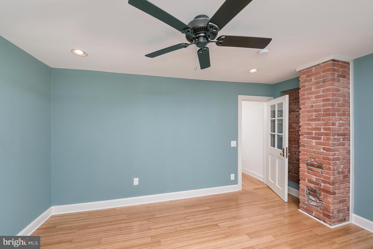 3823 Roland Avenue Baltimore, MD 21211 - Photo 21 of 30 Bedroom 2