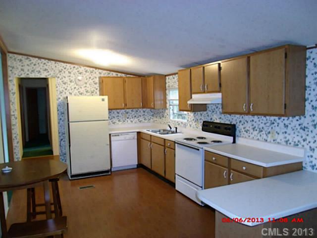 1286 Raxter Road Edgemoor, SC 29712 - Photo 5 of 12 Gallery Image 5
