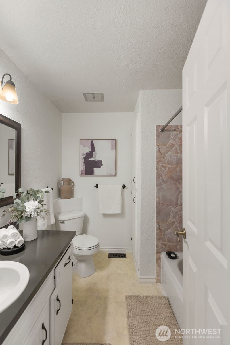 17801 23rd Avenue Southeast Bothell, WA 98012 - Photo 25 of 40