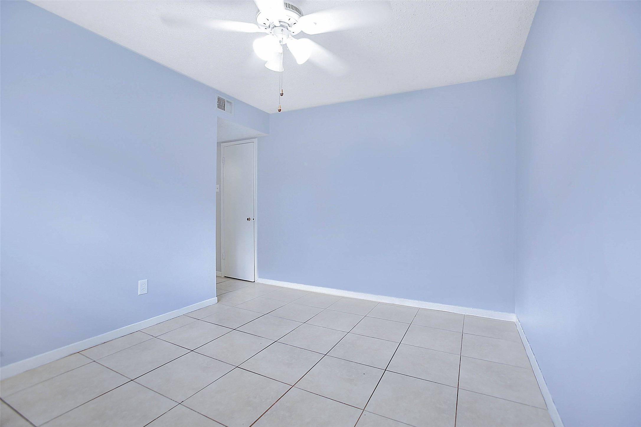7900 Westheimer Road, Unit 134 Houston, TX 77063 - Photo 24 of 25 wooden floor in an empty room