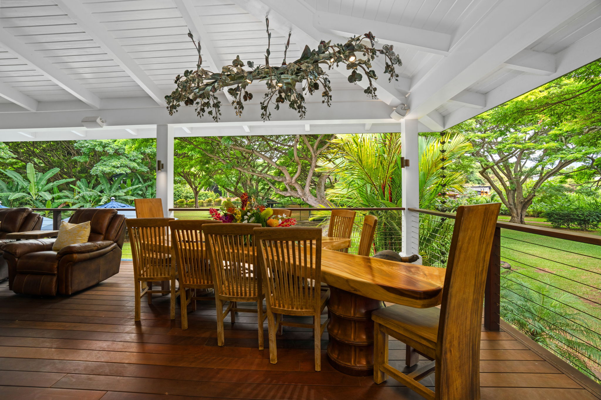 5311 A Hauaala Road Kapaa, HI 96746 - Photo 9 of 30 a view of a dining room with furniture window and wooden floor