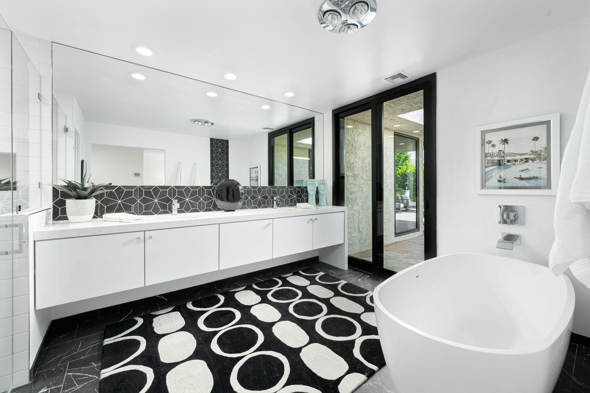 63 Colgate Drive Rancho Mirage, CA 92270 - Photo 8 of 48 1st Bathroom