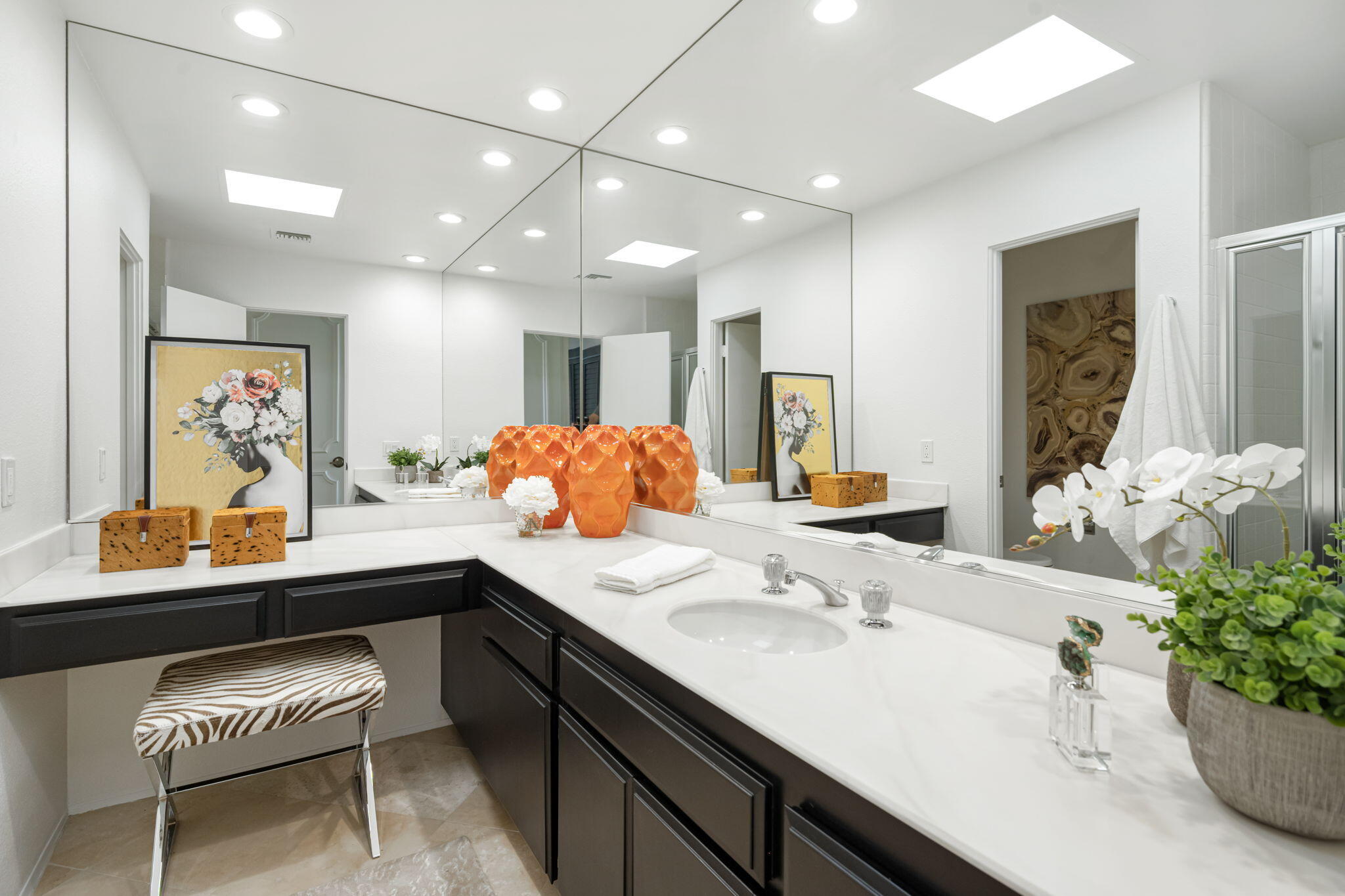 63 Colgate Drive Rancho Mirage, CA 92270 - Photo 9 of 48 2nd Bathroom