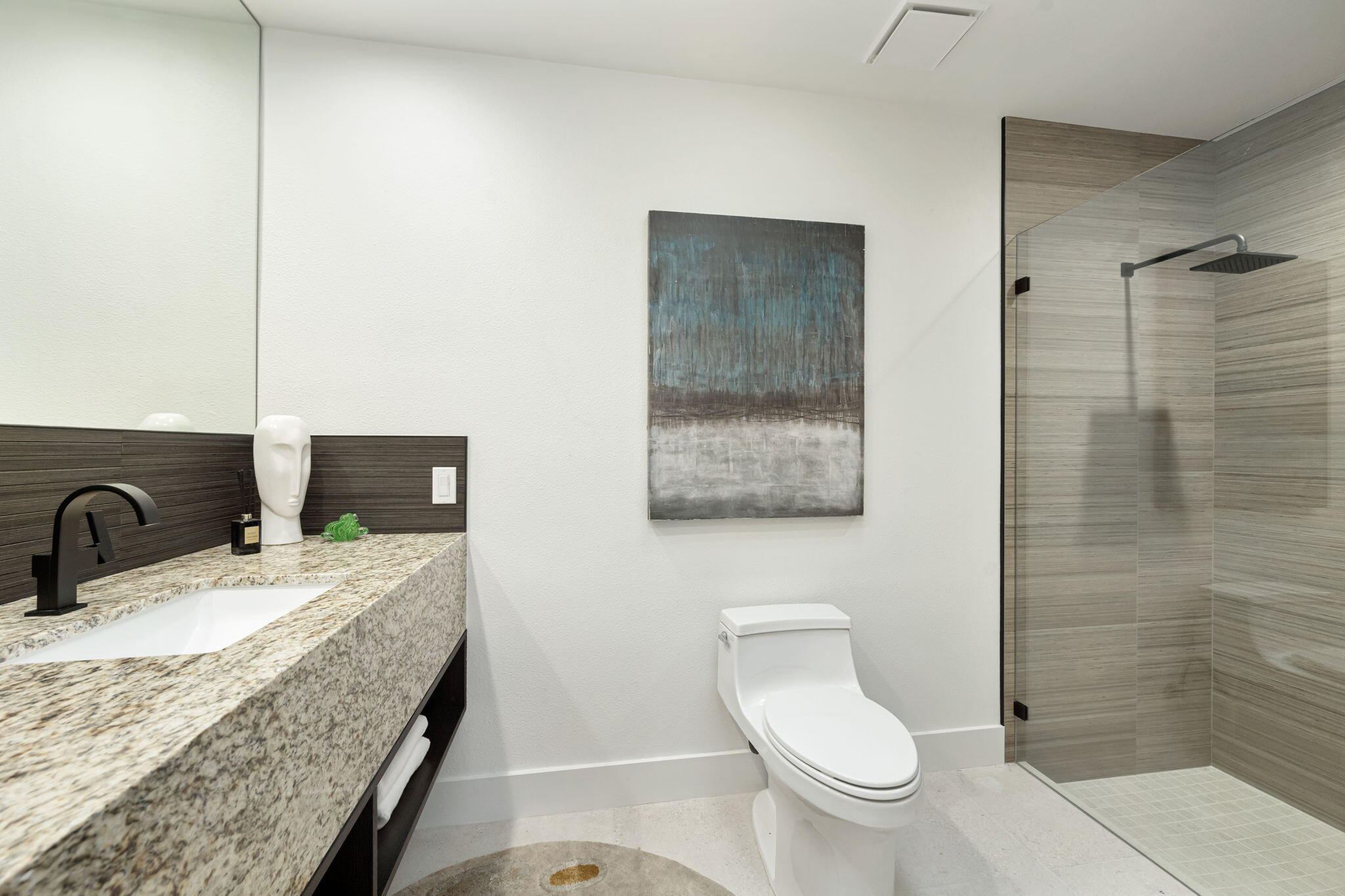 63 Colgate Drive Rancho Mirage, CA 92270 - Photo 10 of 48 3rd Bathroom
