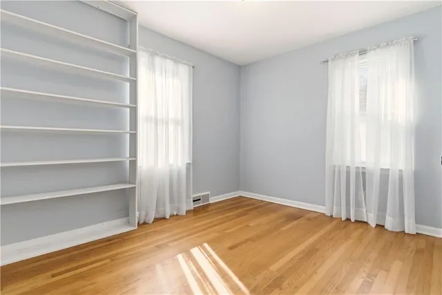 $215,000 | 409 East 90th Street, Kansas City, MO 64131