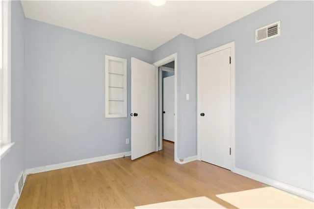 $215,000 | 409 East 90th Street, Kansas City, MO 64131