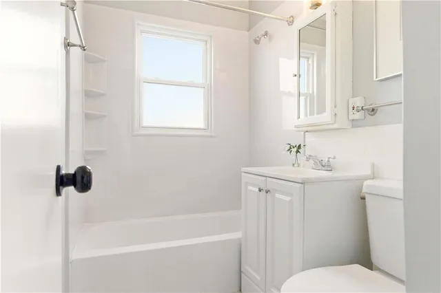 $215,000 | 409 East 90th Street, Kansas City, MO 64131