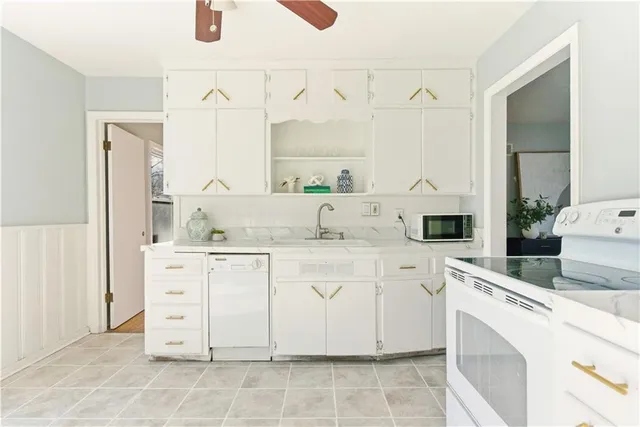 $215,000 | 409 East 90th Street, Kansas City, MO 64131