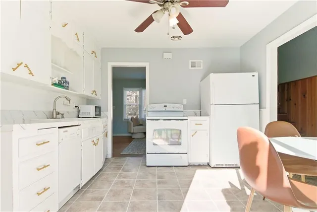 $215,000 | 409 East 90th Street, Kansas City, MO 64131