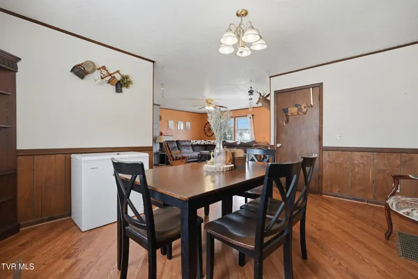 $189,900 | 1208 Dry Road, Speedwell, VA 24374