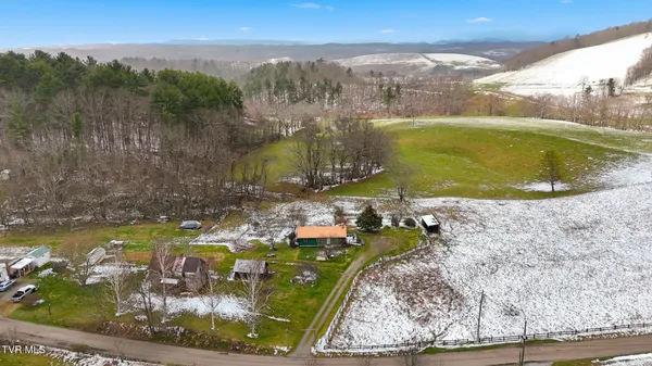 $189,900 | 1208 Dry Road, Speedwell, VA 24374