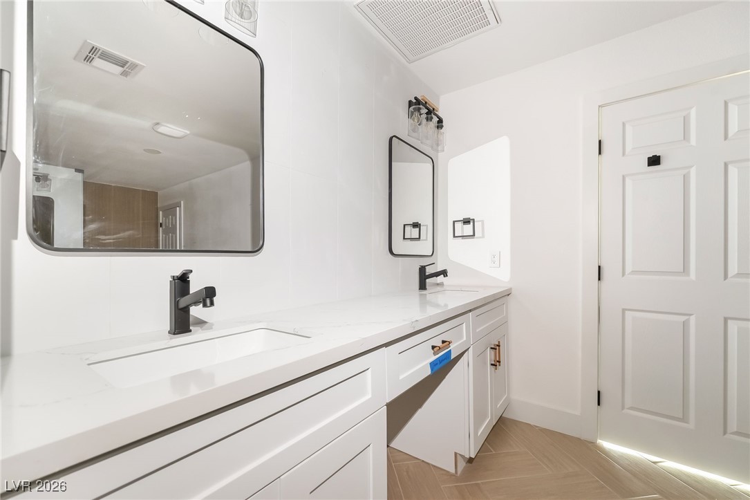 4501 South Woodcrest Road Las Vegas, NV 89121 - Photo 15 of 46