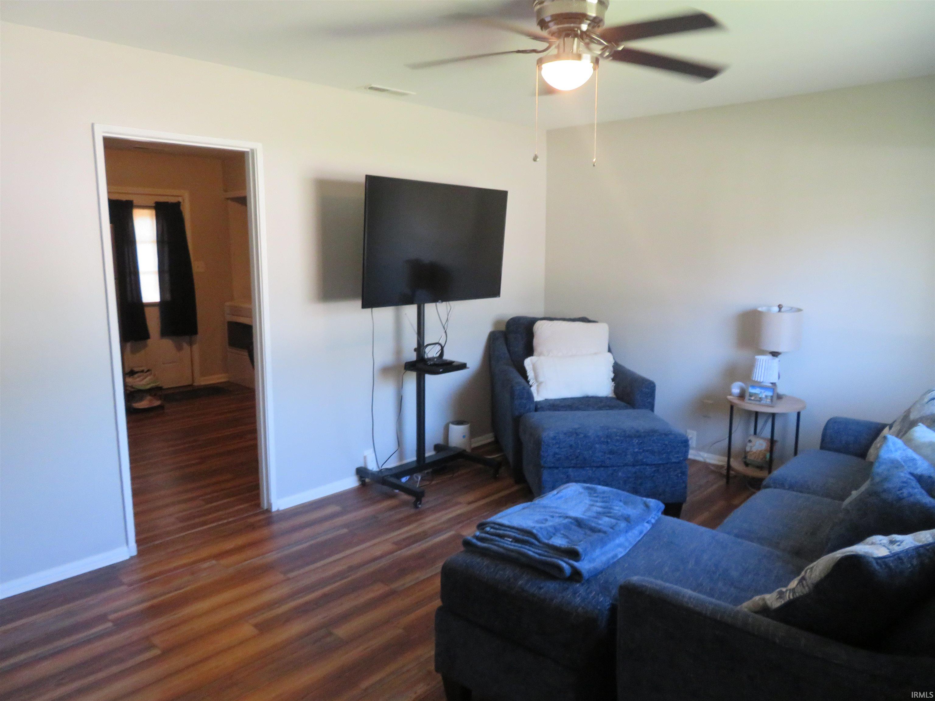 608 Hanover Road Evansville, IN 47710 - Photo 6 of 17 Gallery Image 6