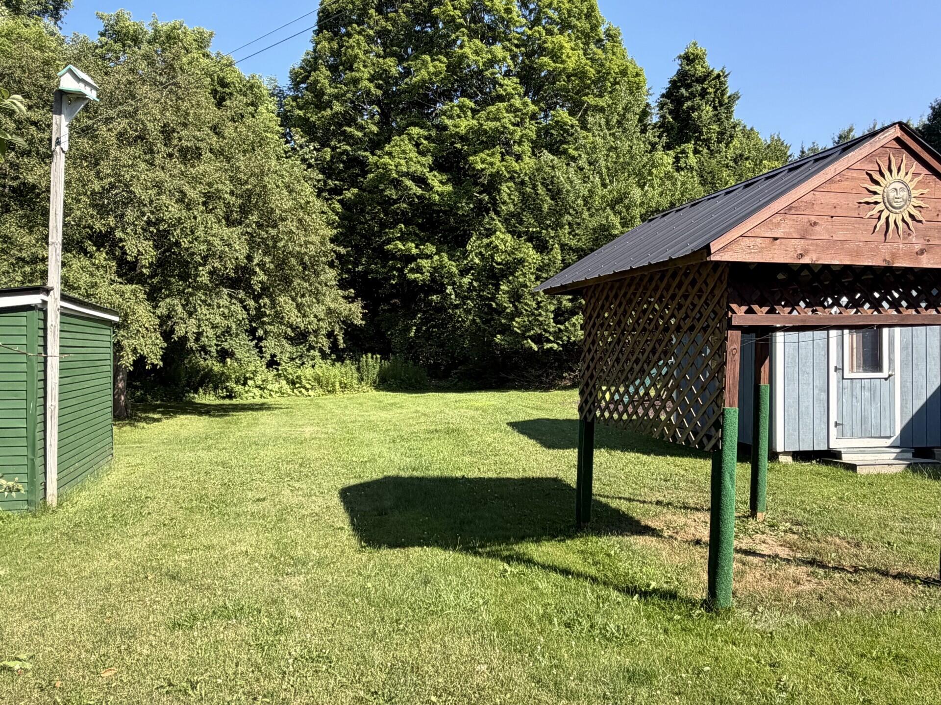 185 Foxcroft Road Houlton, ME 04730 - Photo 3 of 30 97b452bc-8d14-4d9d-94bc-7cdeaca4622a