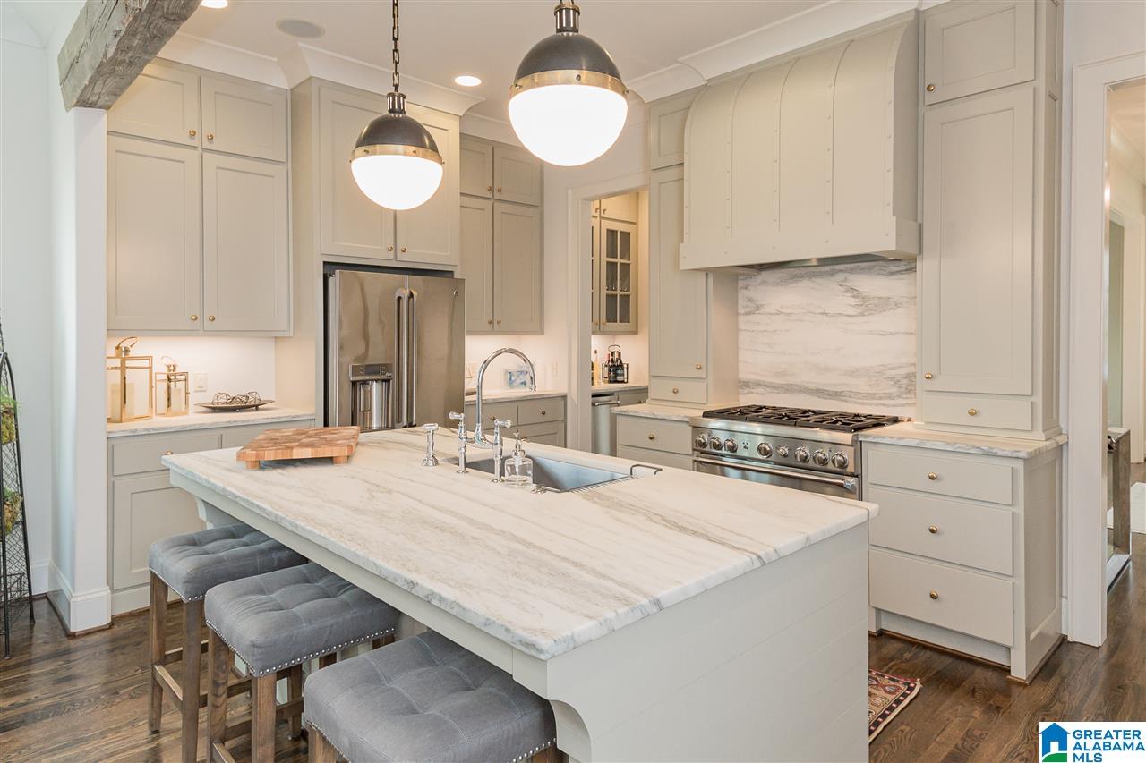 904 Shades Road Birmingham, AL 35209 - Photo 9 of 38