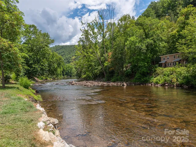 $1,125,000 | 156 Grayling Drive, Cullowhee, NC 28723
