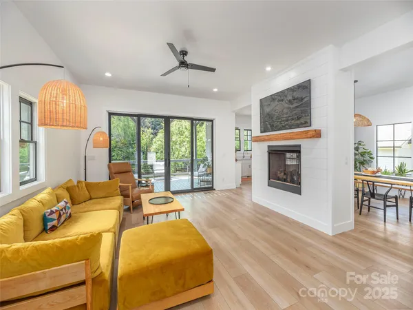 $1,125,000 | 156 Grayling Drive, Cullowhee, NC 28723