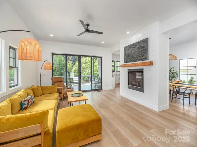 $1,125,000 | 156 Grayling Drive, Cullowhee, NC 28723