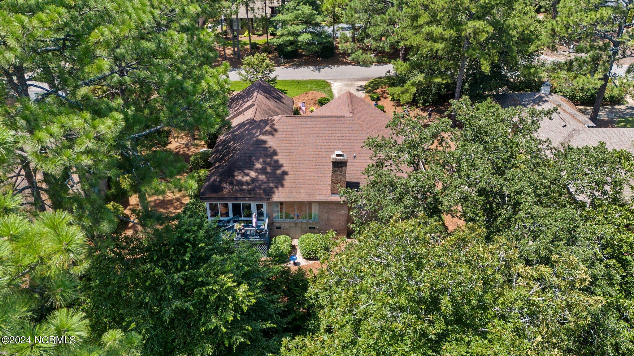 30 Doral Drive Pinehurst, NC 28374 - Photo 7 of 51 8-web-or-mls-DJI_20240821130819_0267_D