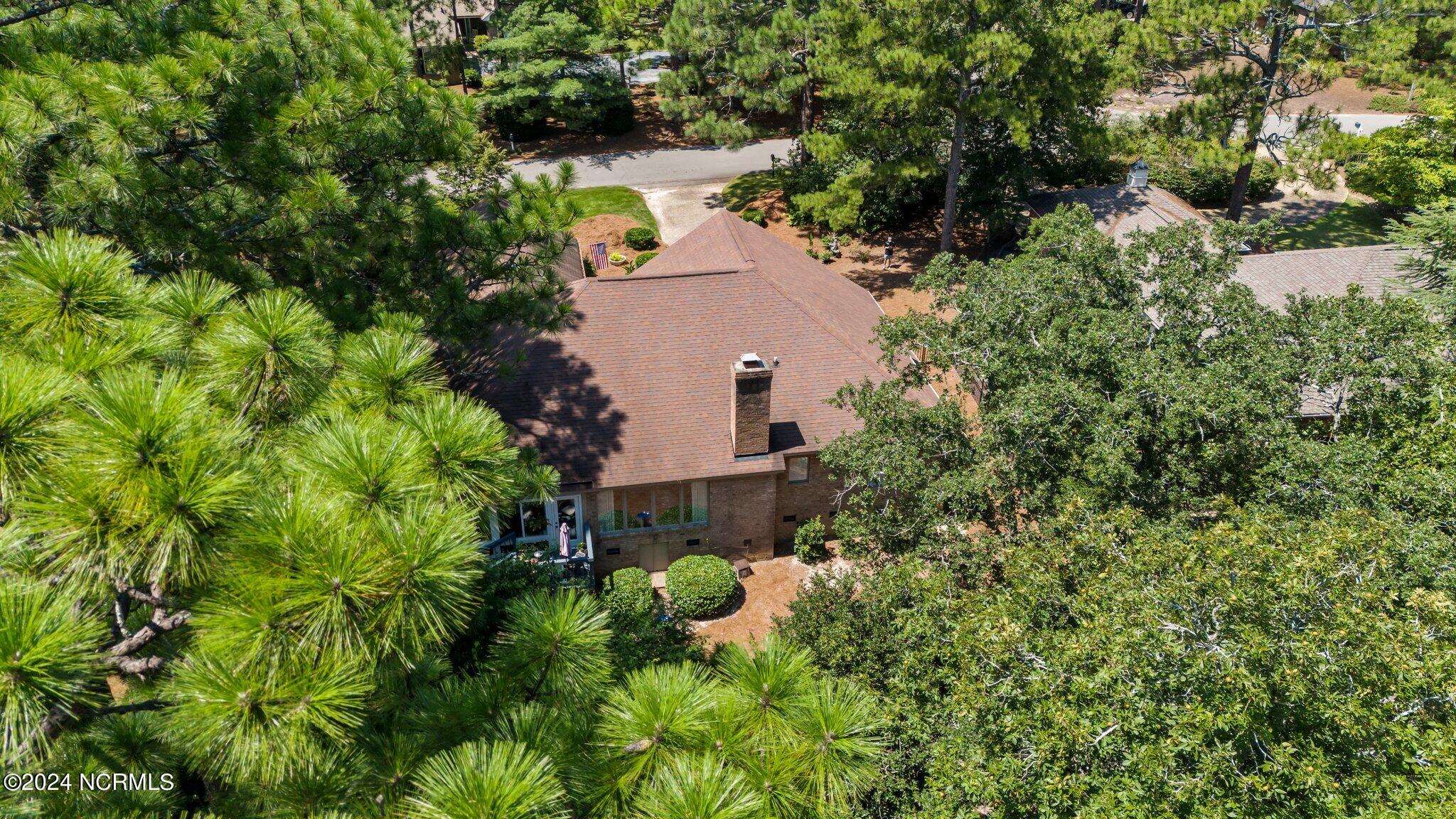 30 Doral Drive Pinehurst, NC 28374 - Photo 9 of 51 10-web-or-mls-DJI_20240821130841_0269_D